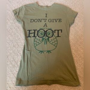 “I don’t give a hoot” shirt